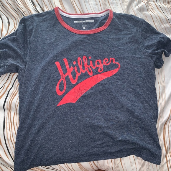 Tommy Hilfiger Top - Picture 2 of 2